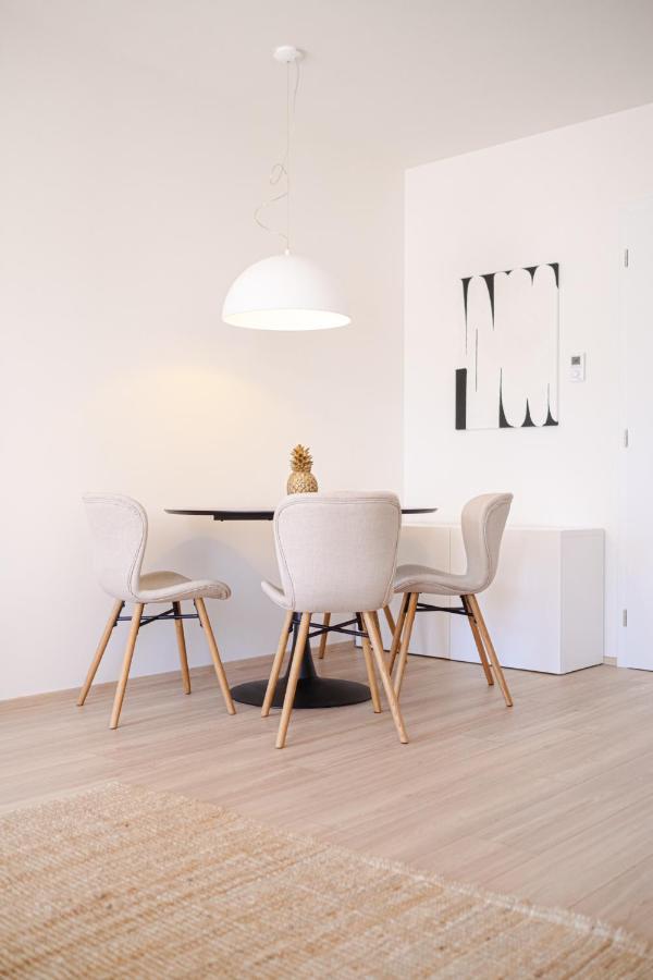 Newly Built Apartment In Vibrant Neighbourhood Прага Экстерьер фото